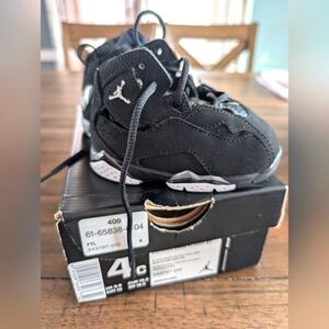 Baby Jordan True Flight